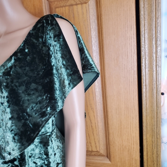 NWT SMY MuMu Green Velvet plunging V neck open back mini Swing dress Size small - Picture 3 of 7